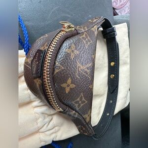 Luis Vuitton Mini Bum Bum bag